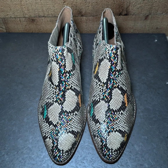 Madewell Myles Ankle Leather Boot Stamped Rainbow Snake Women’s size 8.5 - Picture 3 of 14